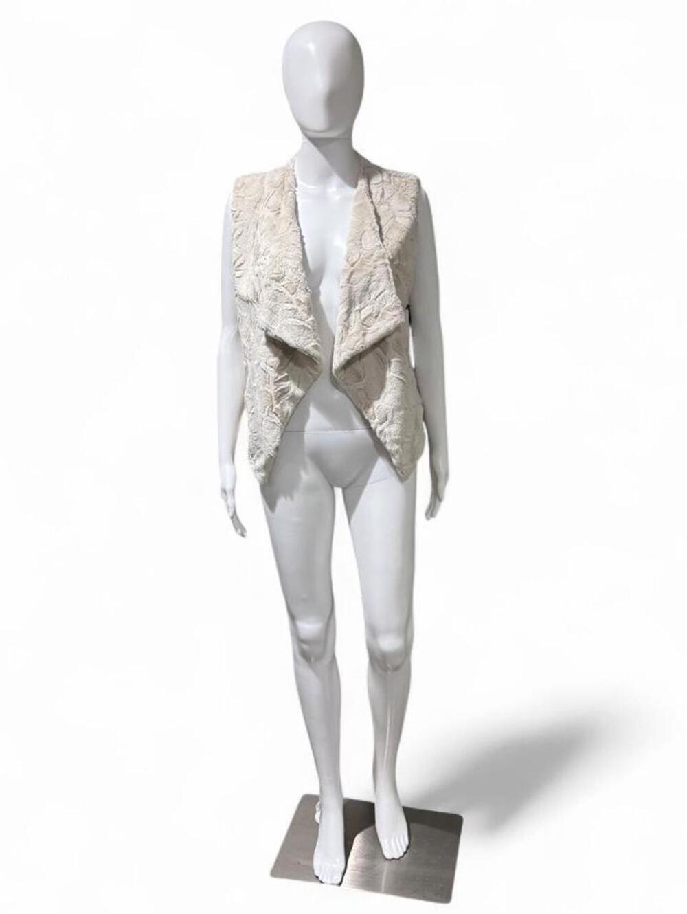 Lulus Women's Cream and White Gilet